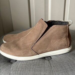 OluKai Women's Slip-On Chukka Sneakers in Taupe